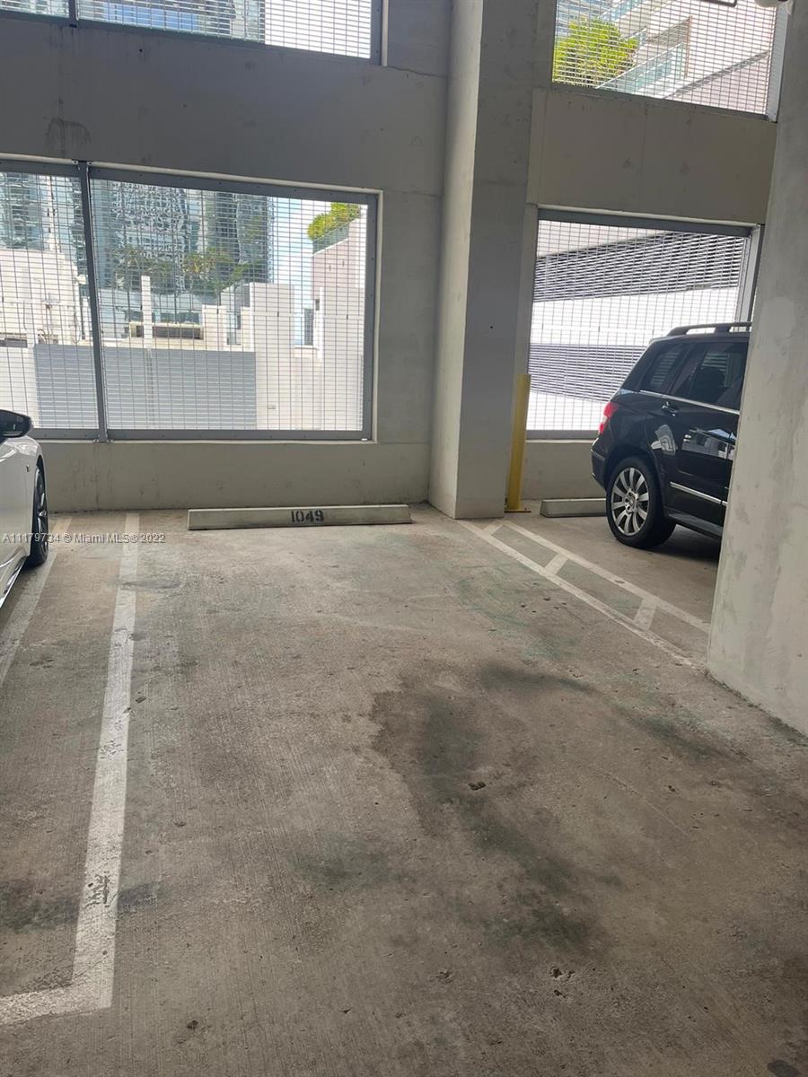 1060 Brickell Ave # 1609