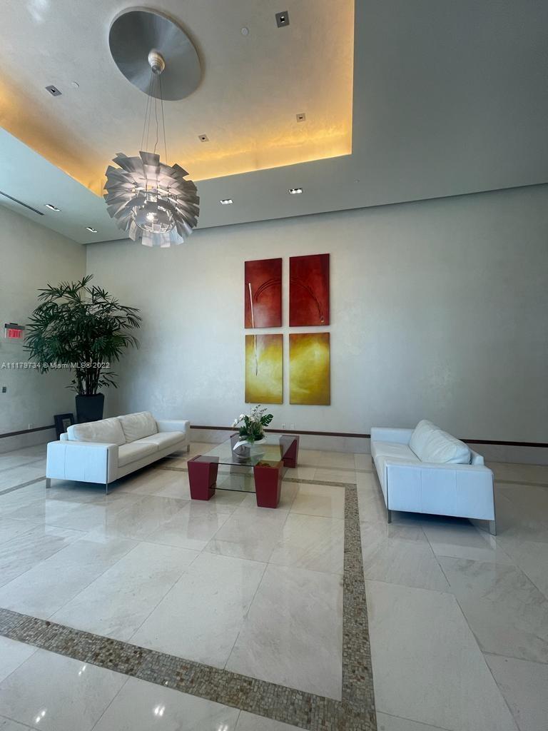 1060 Brickell Ave # 1609