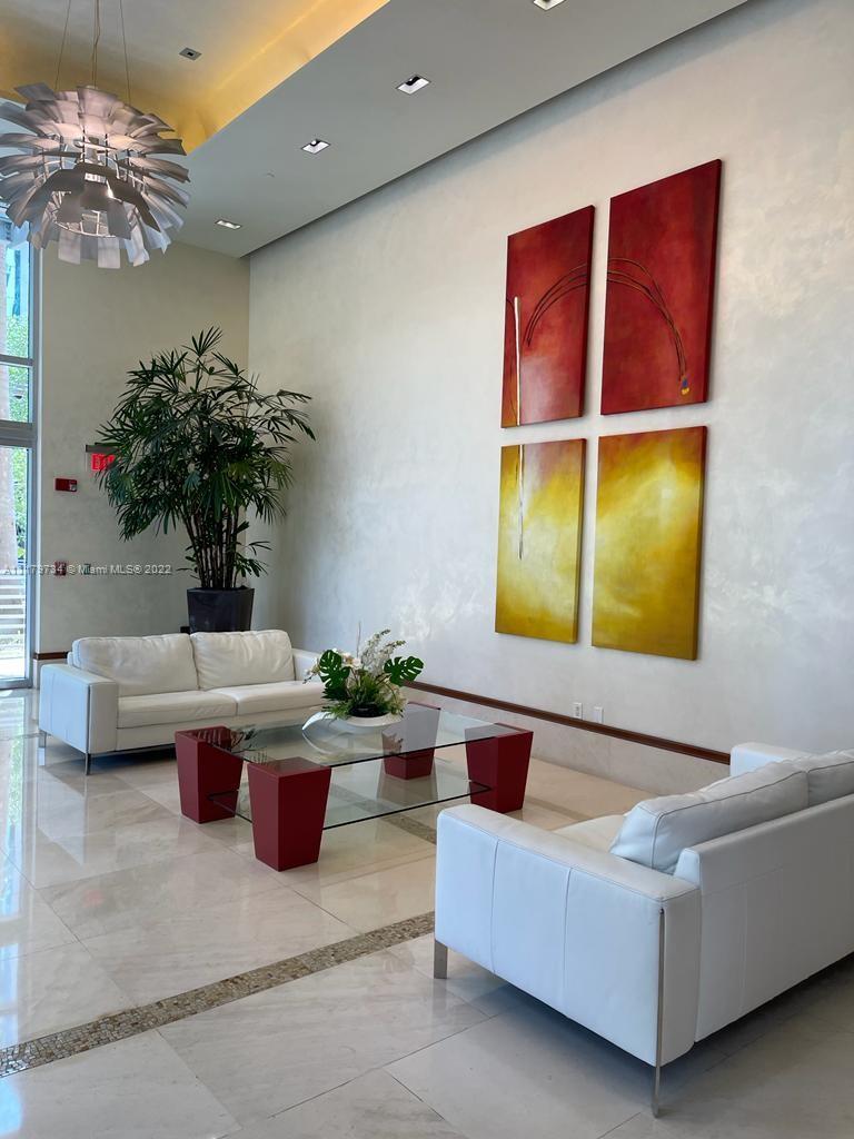 1060 Brickell Ave # 1609