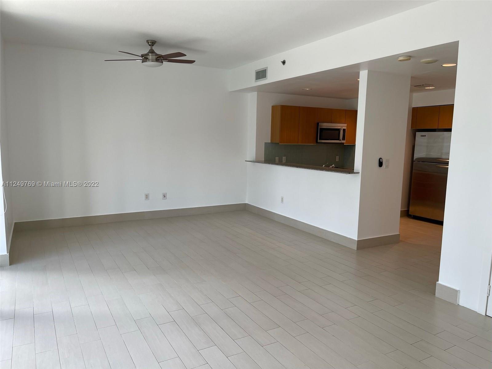 1050 Brickell Ave # 1512