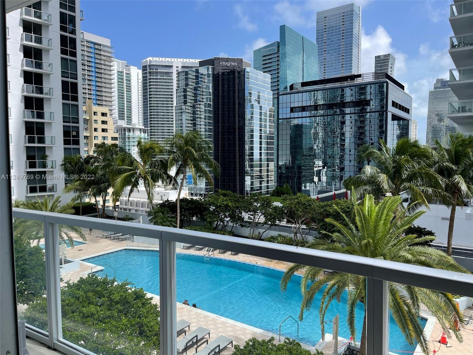 1050 Brickell Ave # 1512