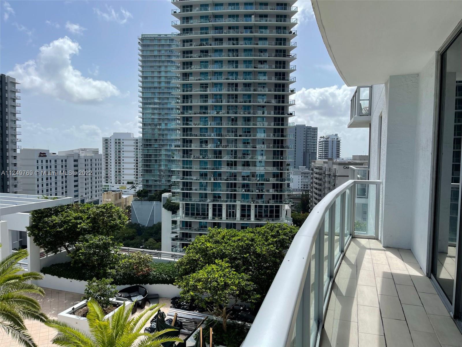 1050 Brickell Ave # 1512