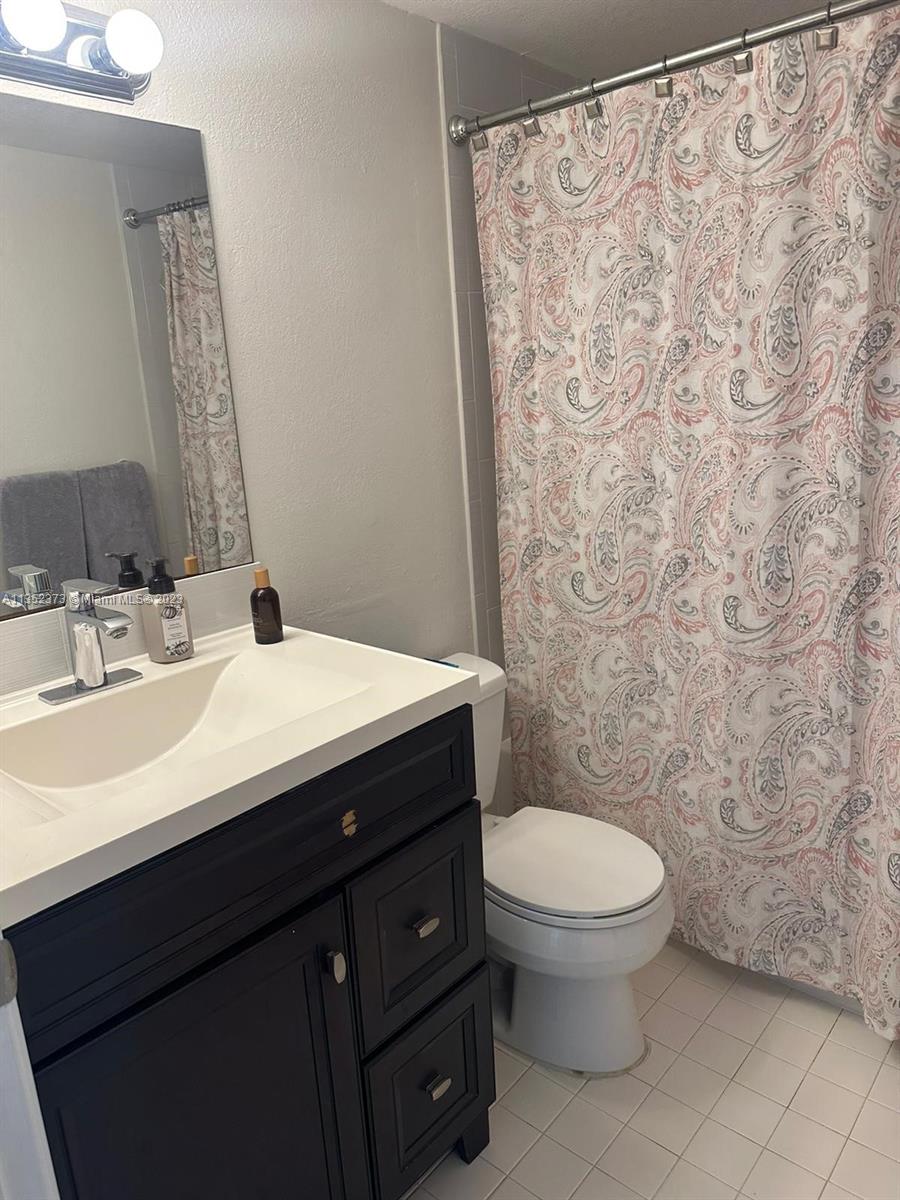 770 Claughton Island Dr # 2114