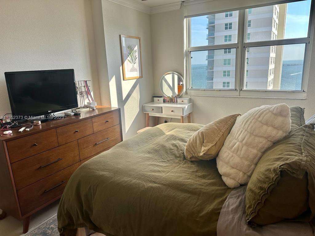 770 Claughton Island Dr # 2114