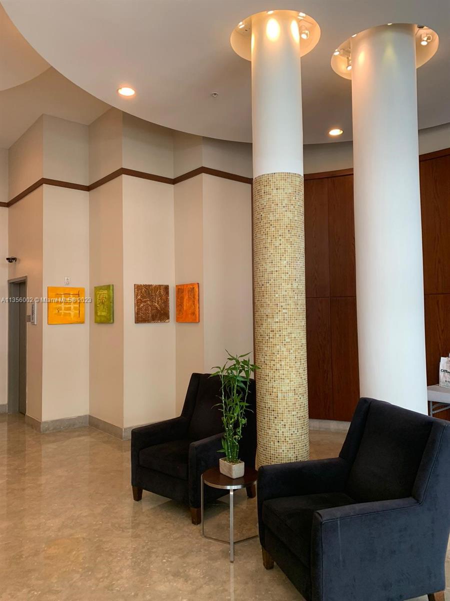 186 SE 12th Ter # 1102