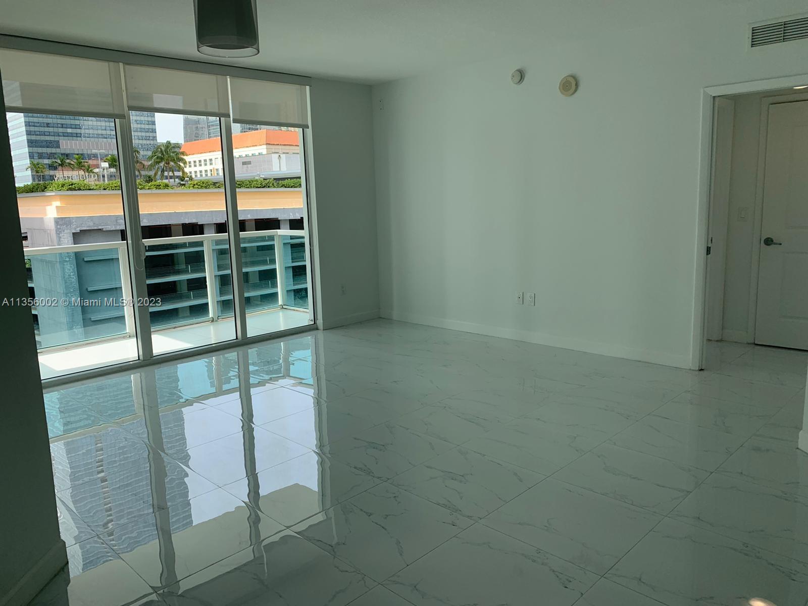 186 SE 12th Ter # 1102