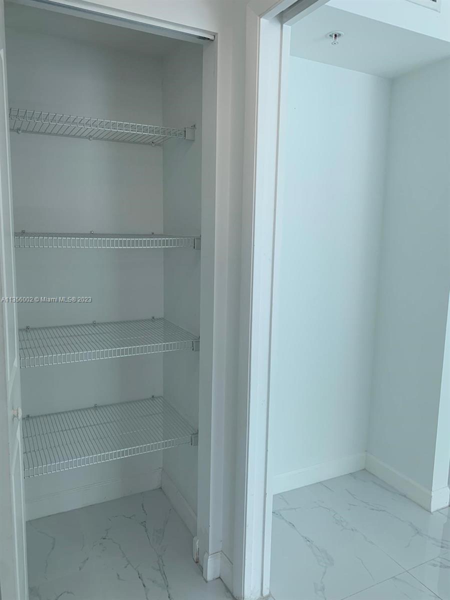 186 SE 12th Ter # 1102