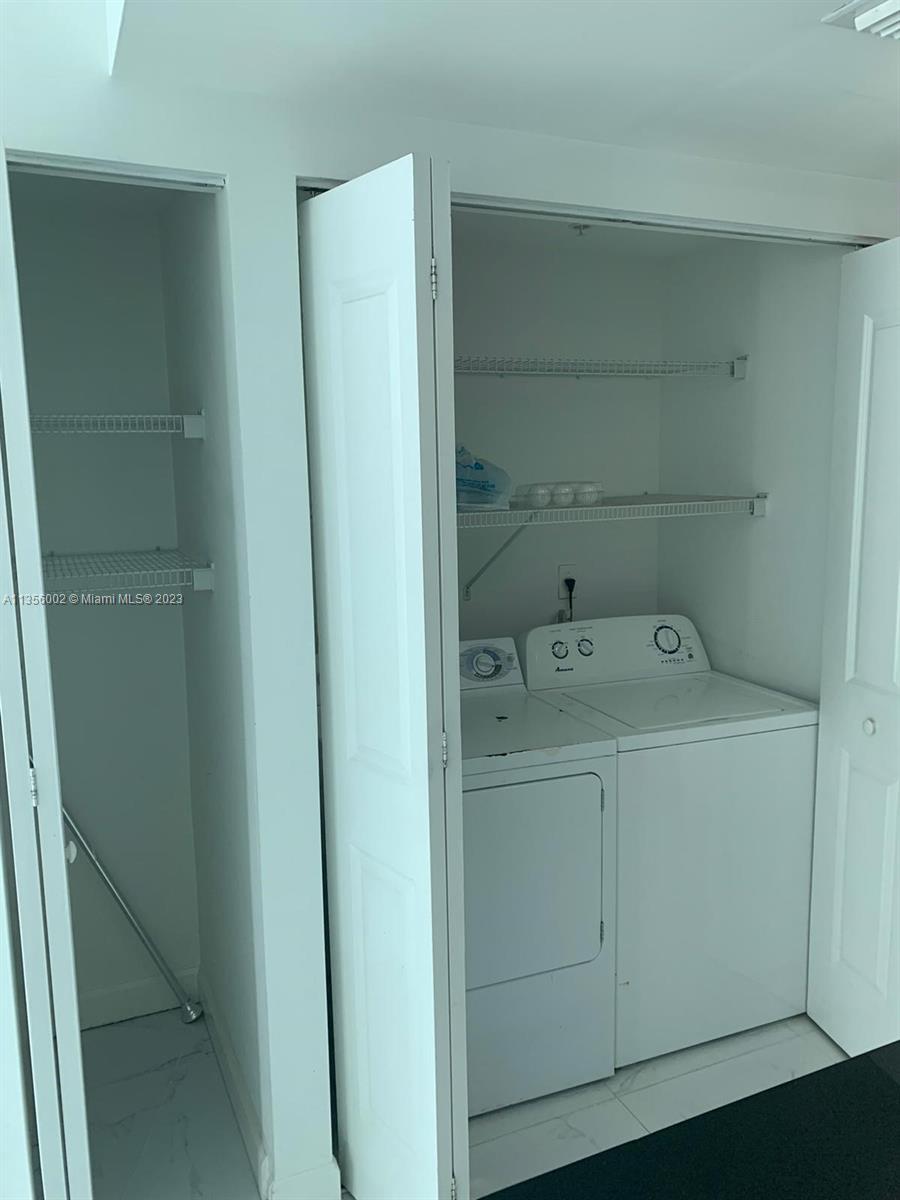 186 SE 12th Ter # 1102