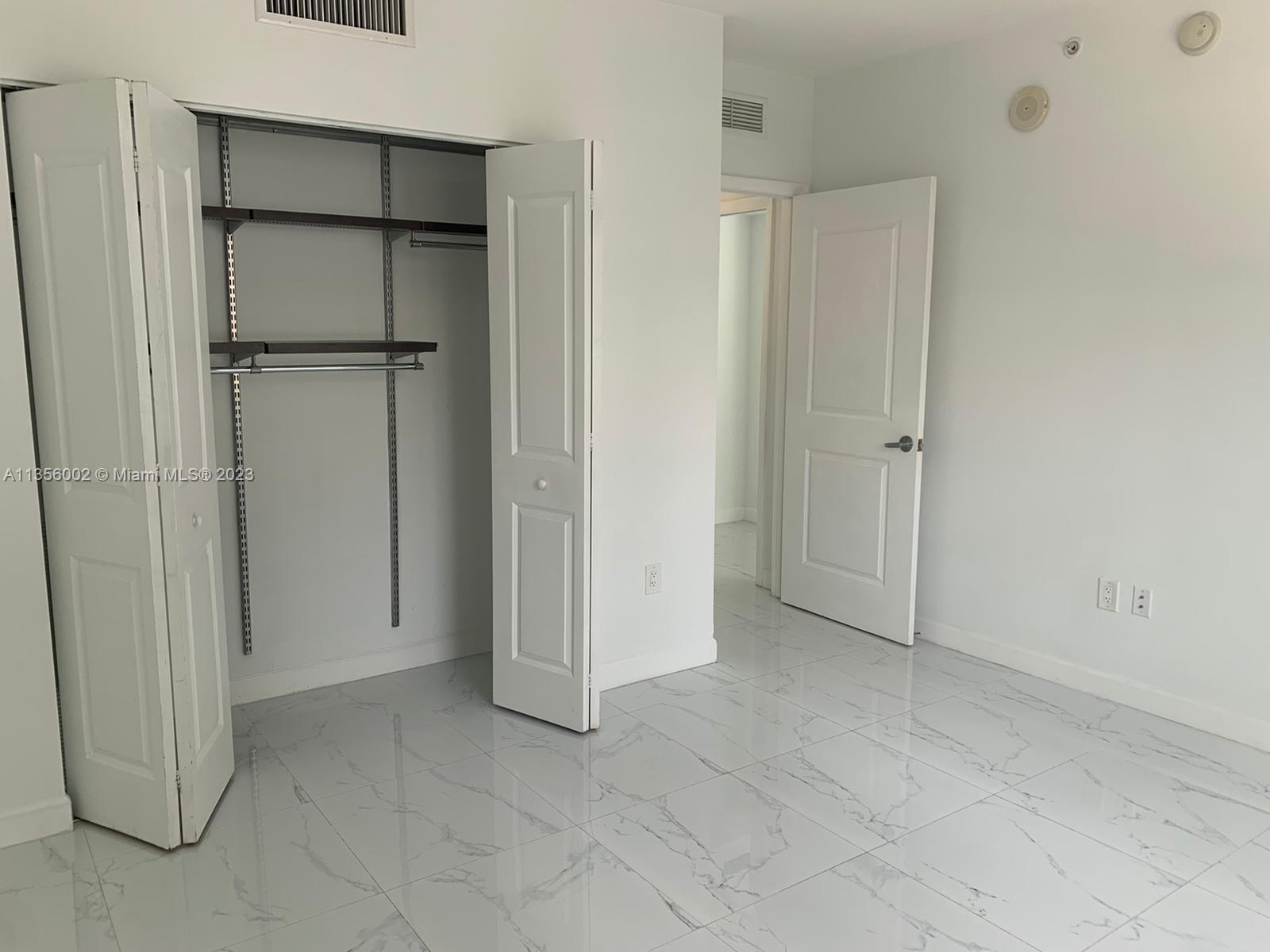 186 SE 12th Ter # 1102