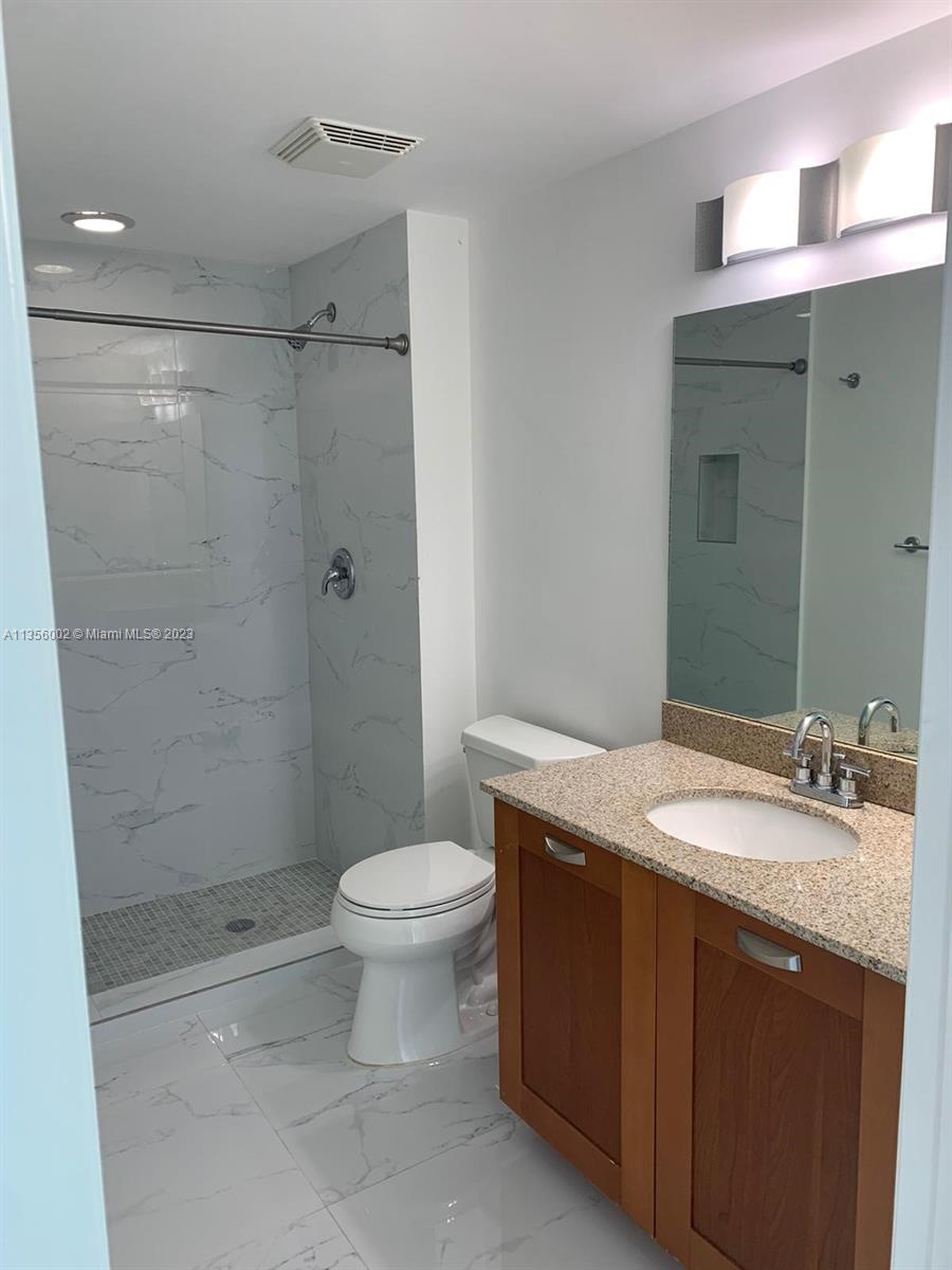 186 SE 12th Ter # 1102