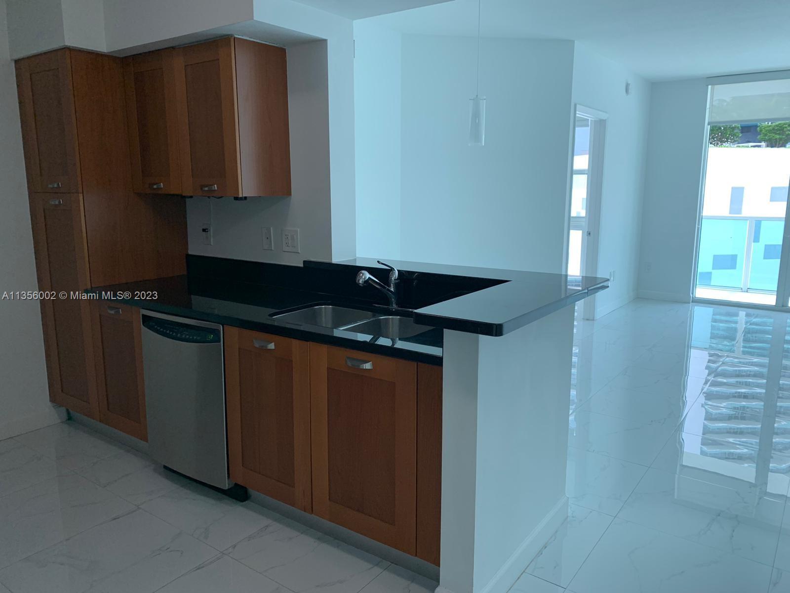 186 SE 12th Ter # 1102