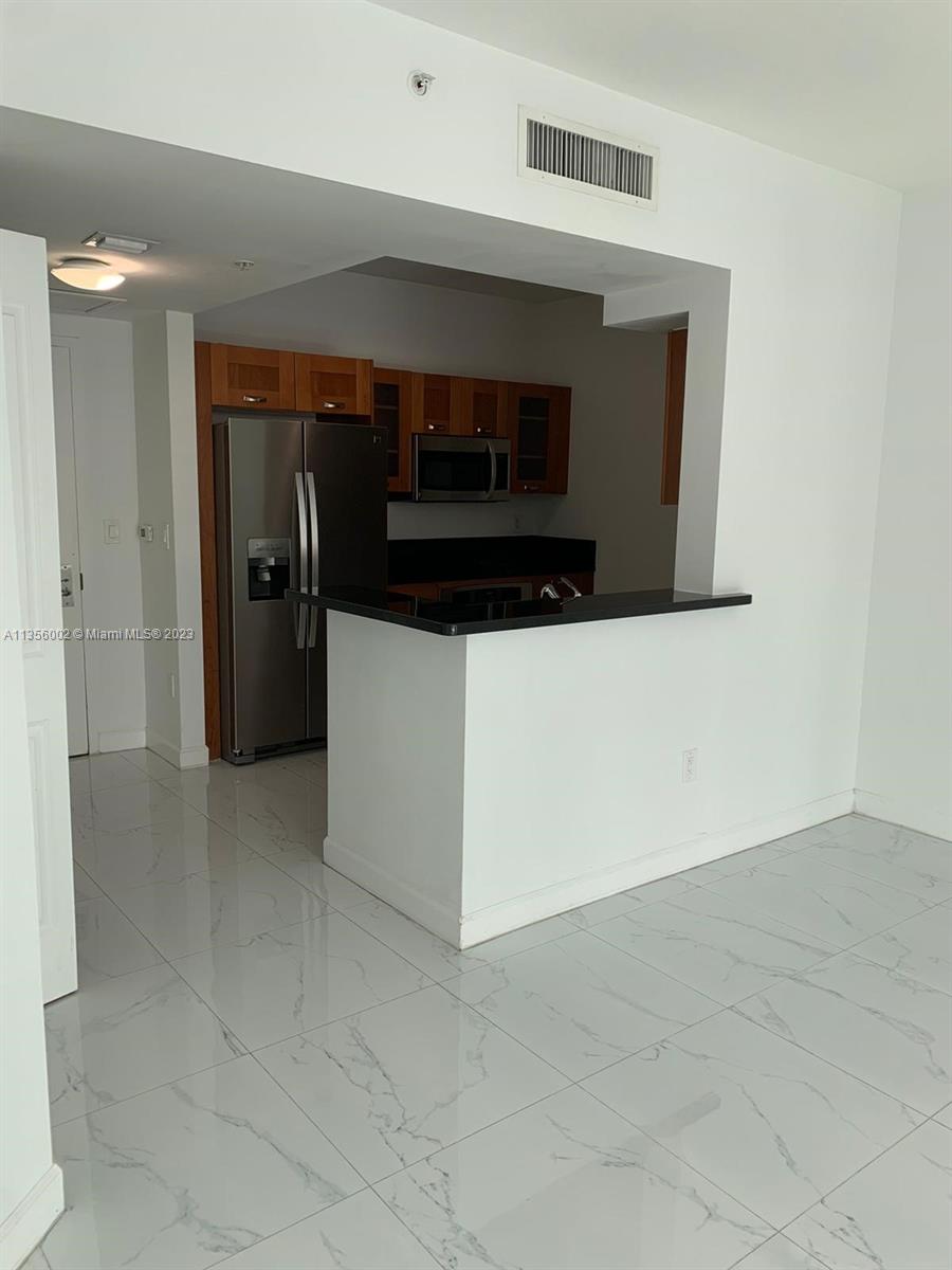 186 SE 12th Ter # 1102