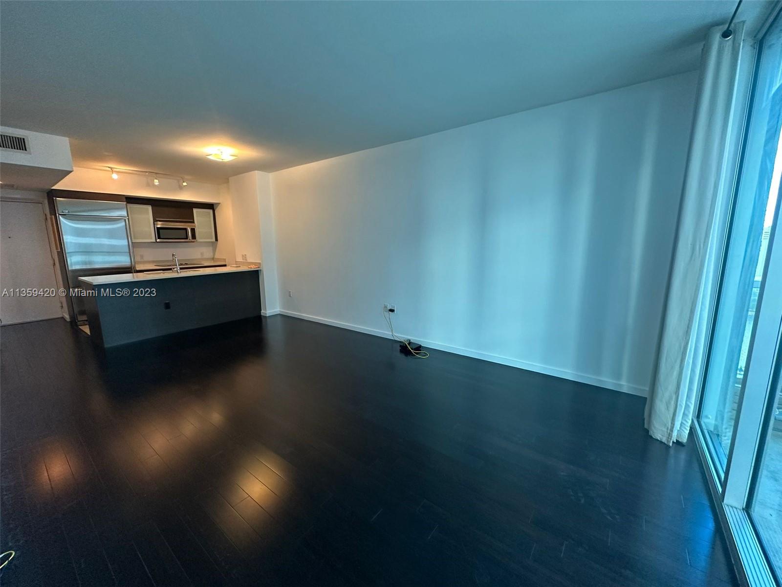 500 Brickell Ave # 2704