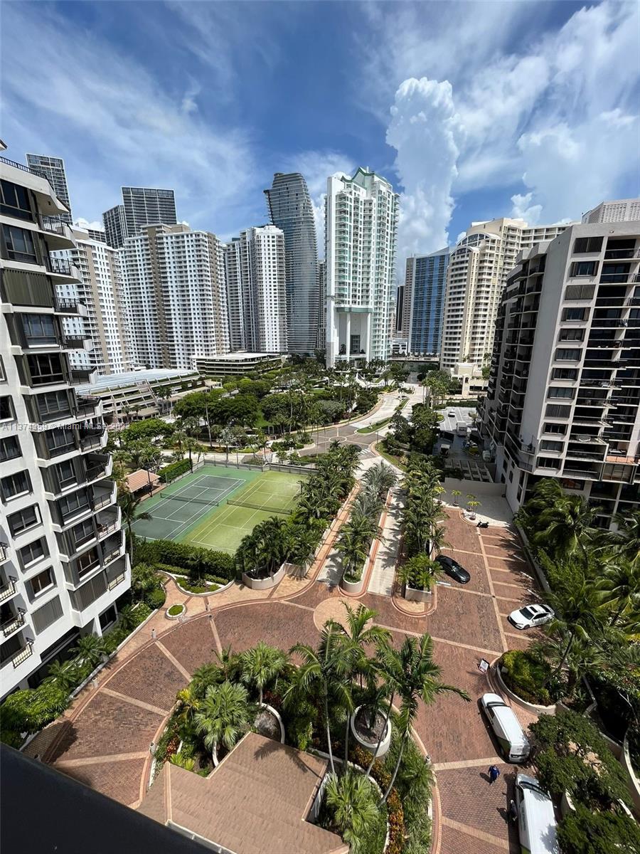 520 Brickell Key Dr # A1400