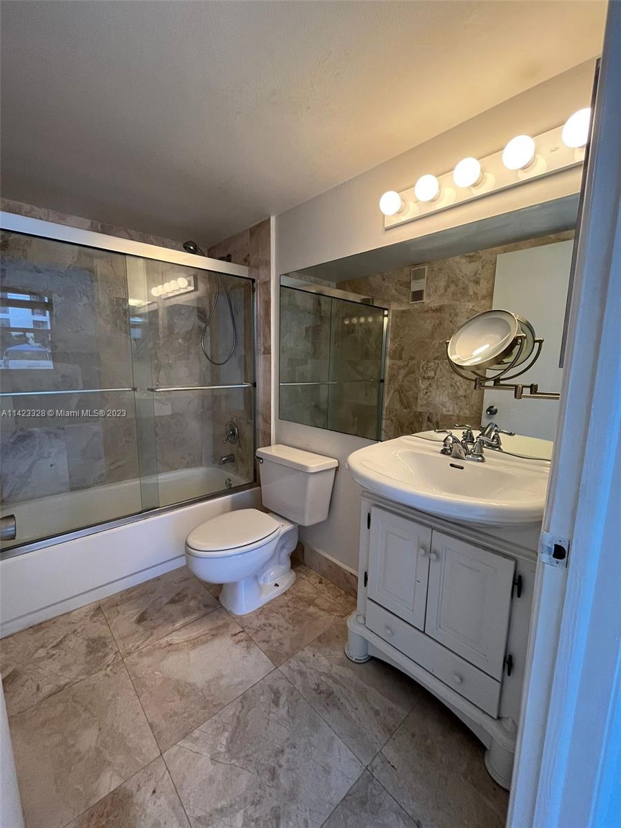 770 Claughton Island Dr # 413