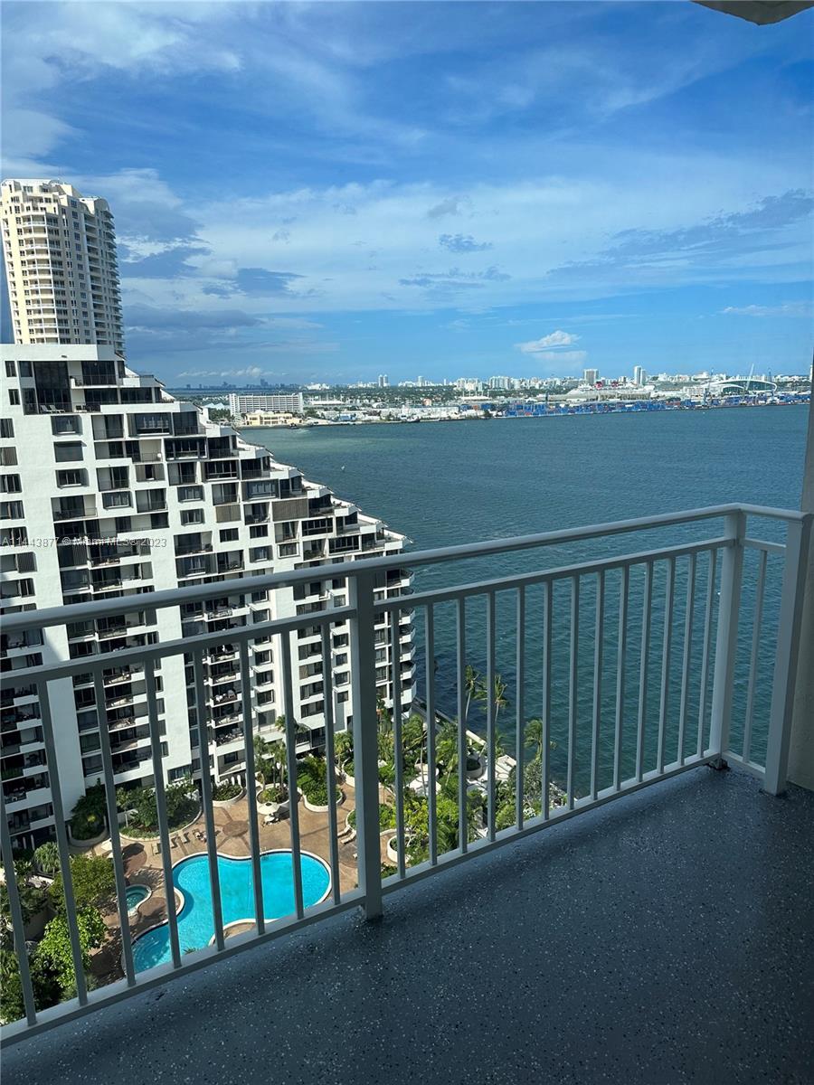 770 Claughton Island Dr # 19 Unit: PH-19