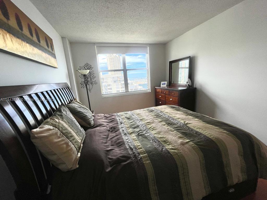 770 Claughton Island Dr # 19 Unit: PH-19