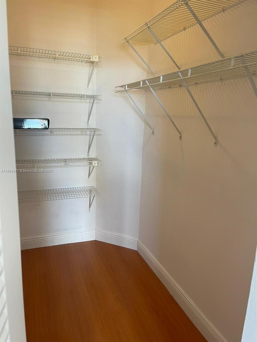 770 Claughton Island Dr # 19 Unit: PH-19