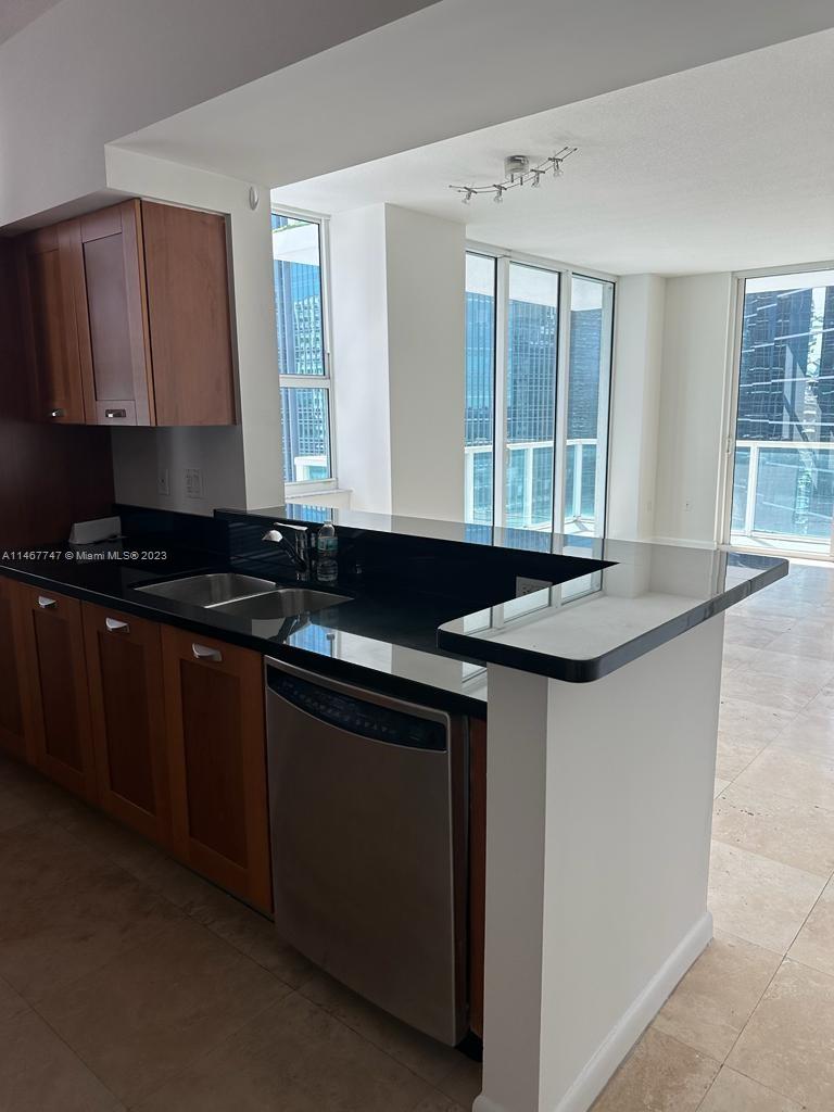 186 SE 12th Ter # 1804