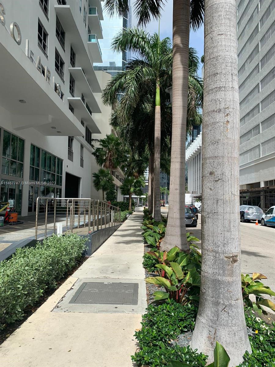 186 SE 12th Ter # 1804