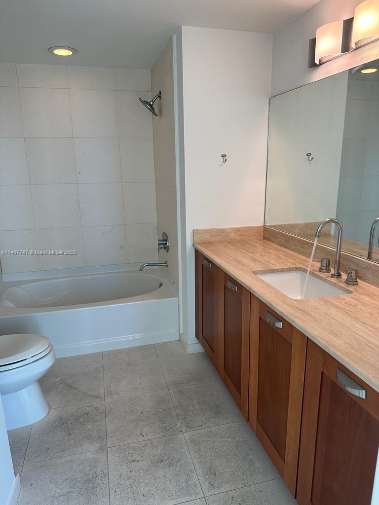 186 SE 12th Ter # 1804