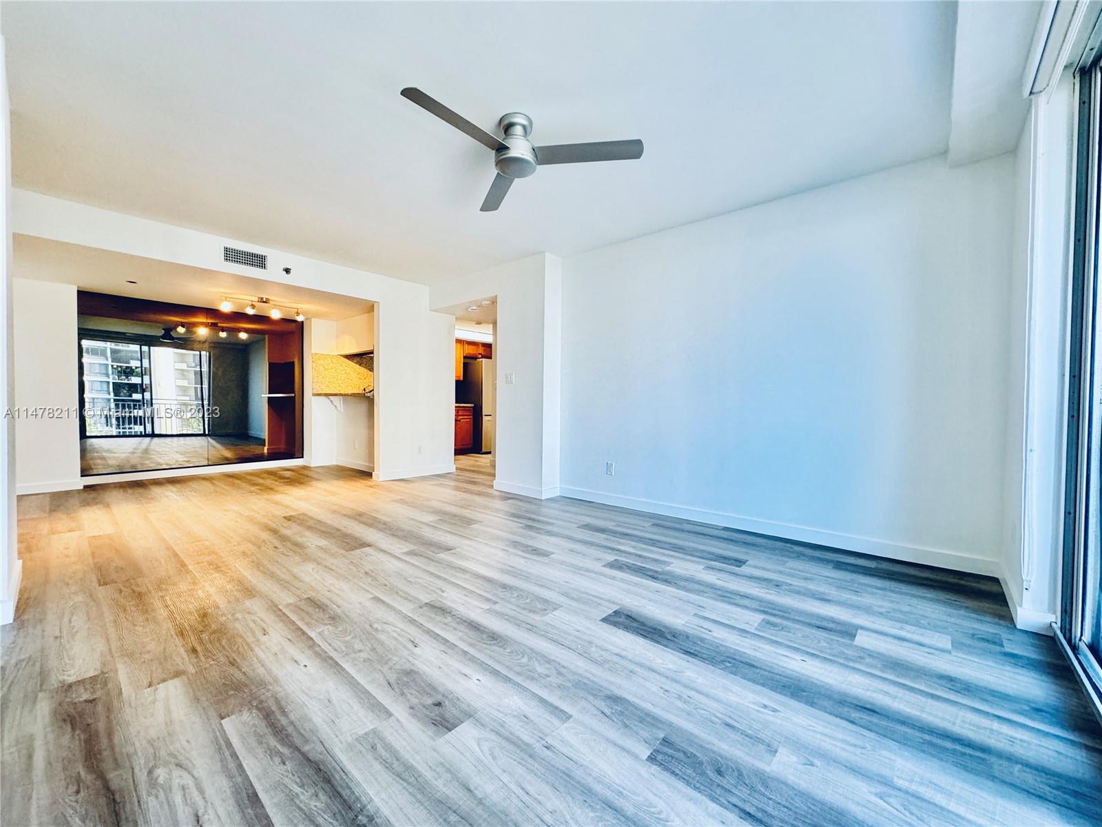 770 Claughton Island Dr # 803