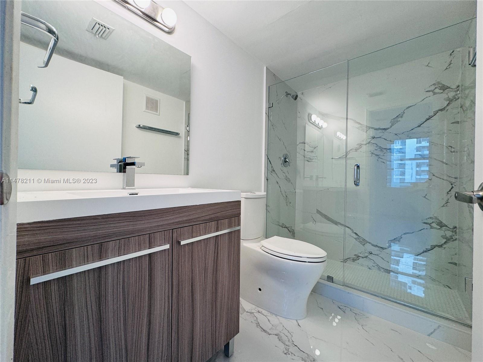 770 Claughton Island Dr # 803