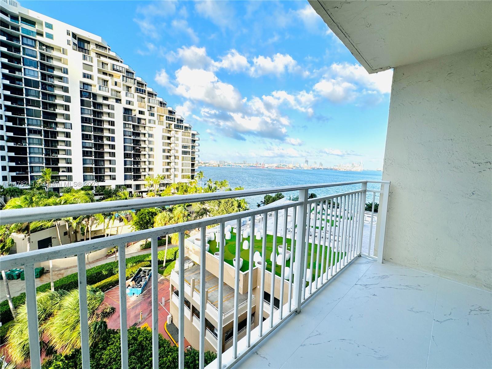 770 Claughton Island Dr # 803