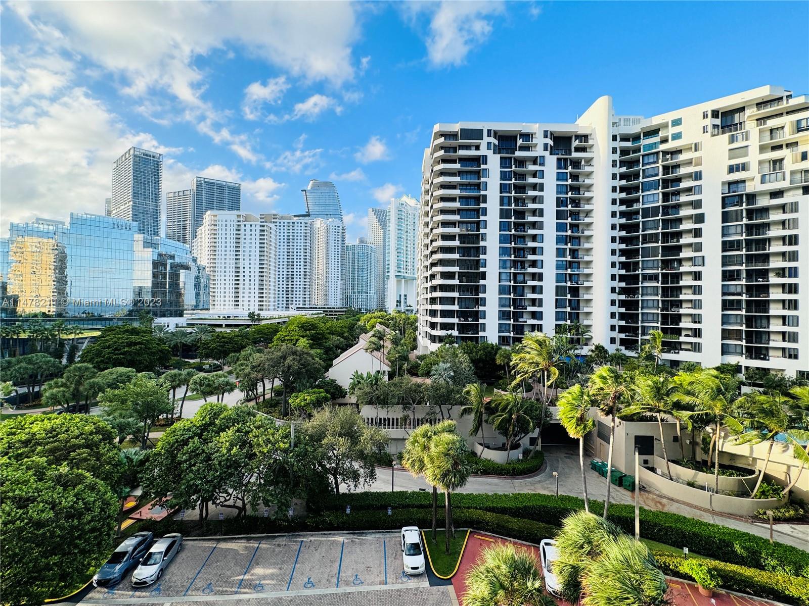 770 Claughton Island Dr # 803