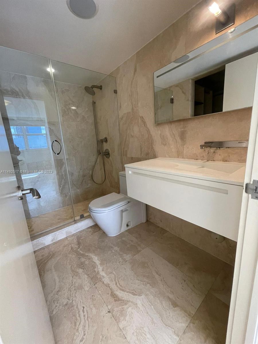 770 Claughton Island Dr # 1001