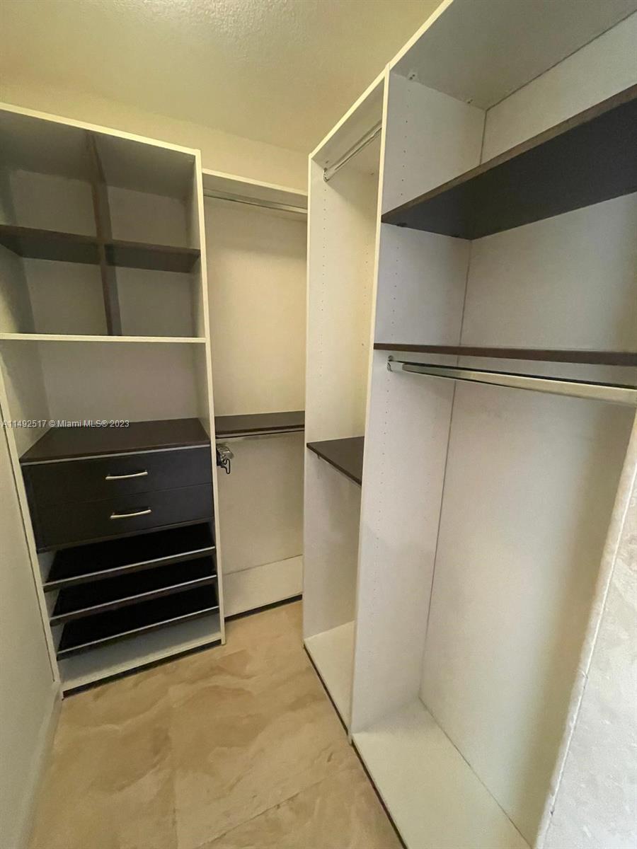 770 Claughton Island Dr # 1001