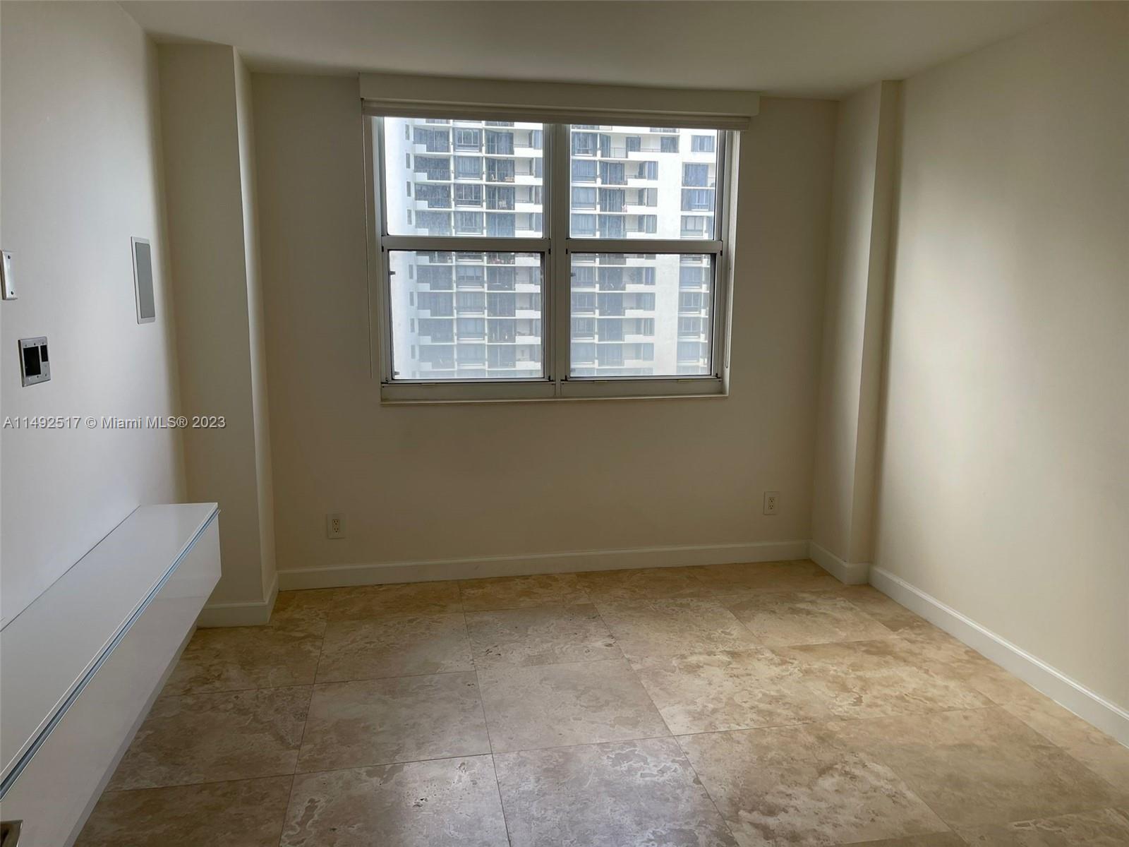 770 Claughton Island Dr # 1001