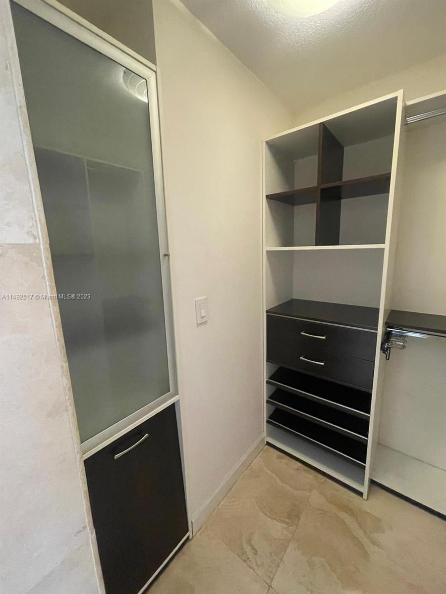 770 Claughton Island Dr # 1001