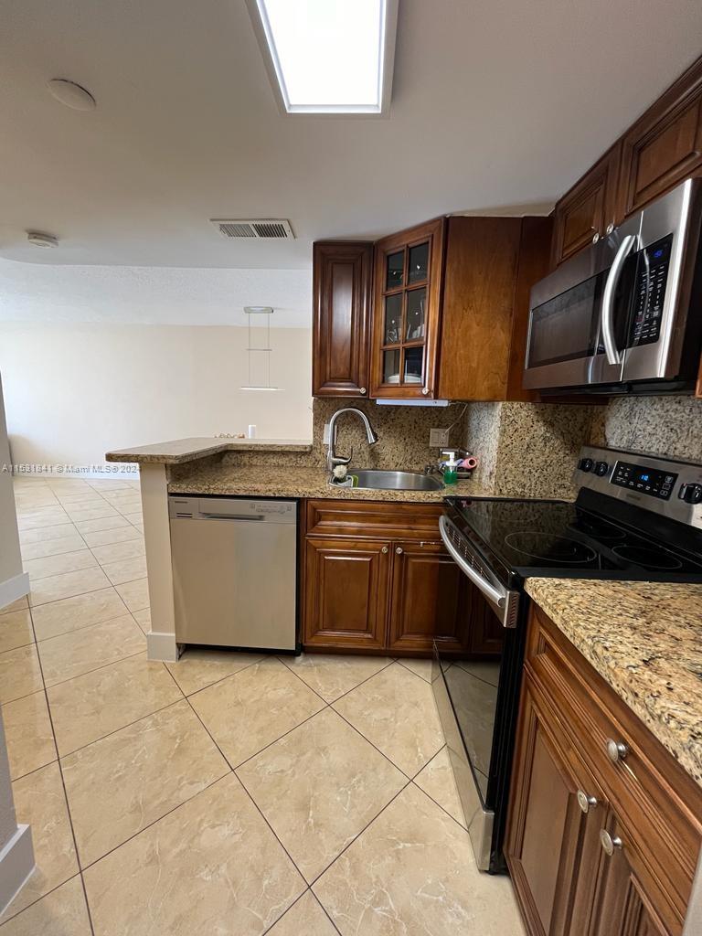 770 Claughton Island Dr # 10 Unit: PH-10