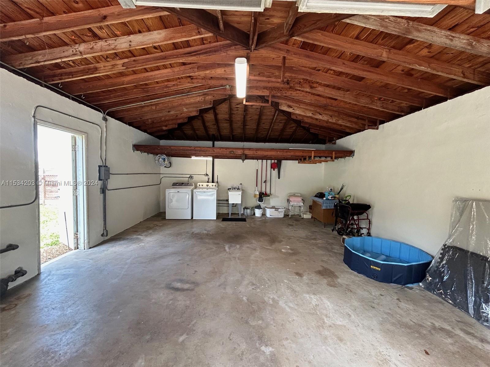 211 SW 24th Rd