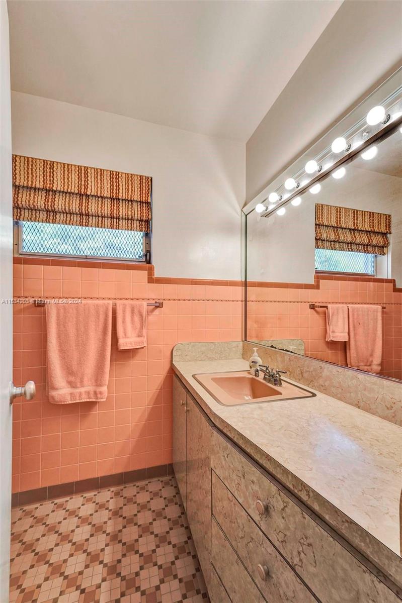 211 SW 24th Rd