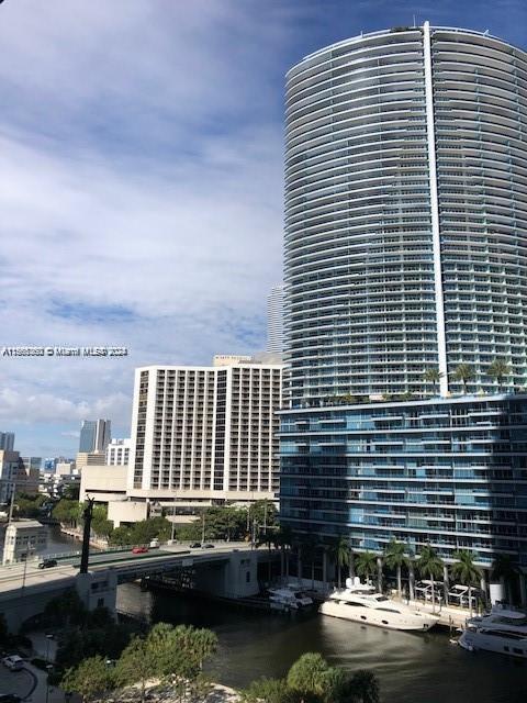 475 Brickell Ave # 1012