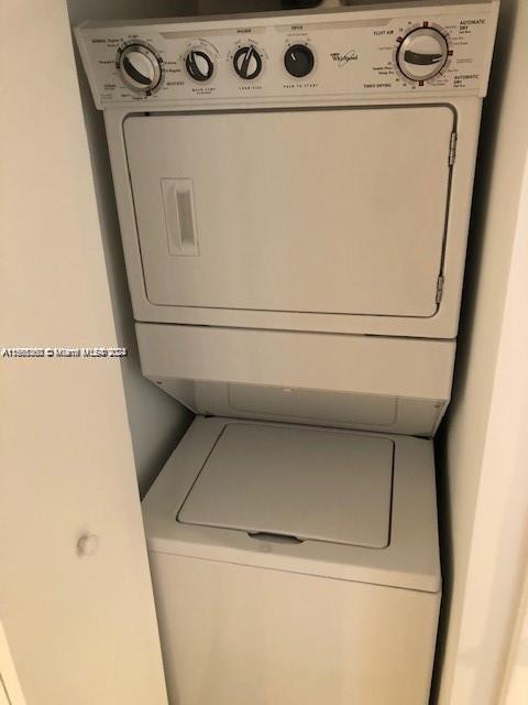 475 Brickell Ave # 1012