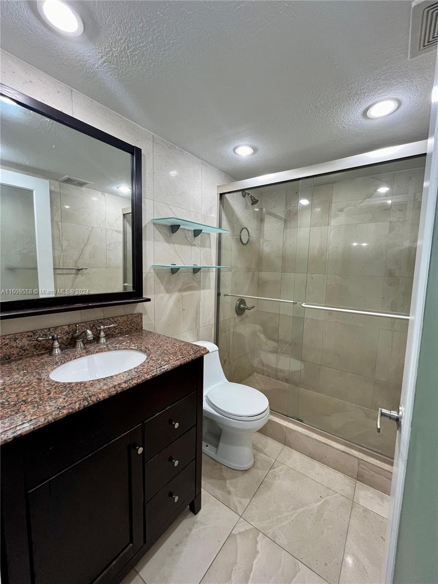 770 Claughton Island Dr # 1507