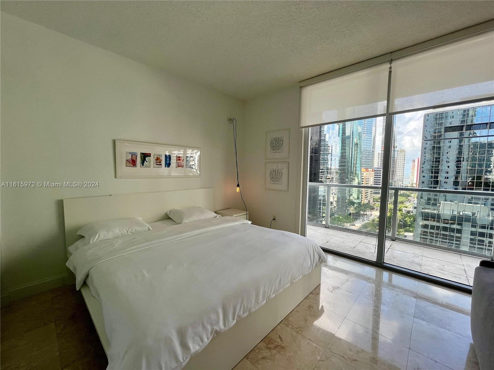 1060 Brickell Ave # 1609