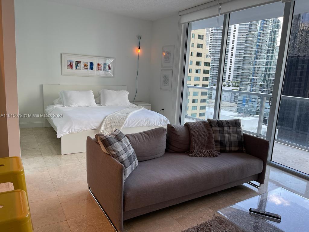 1060 Brickell Ave # 1609