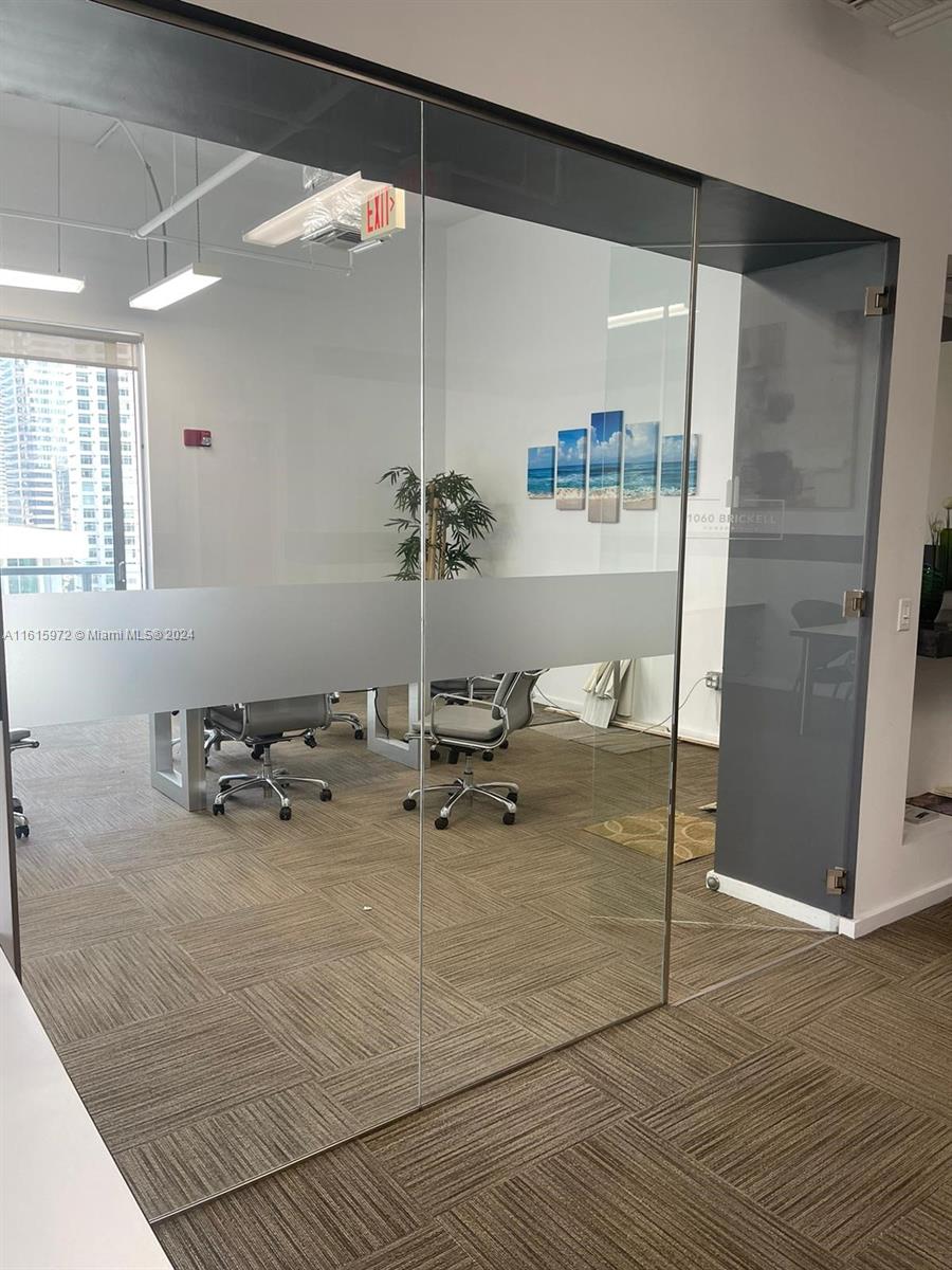 1060 Brickell Ave # 1609