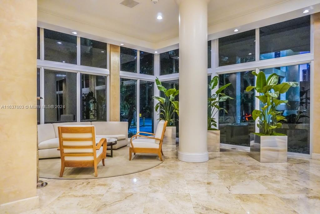 770 Claughton Island Dr # 2006