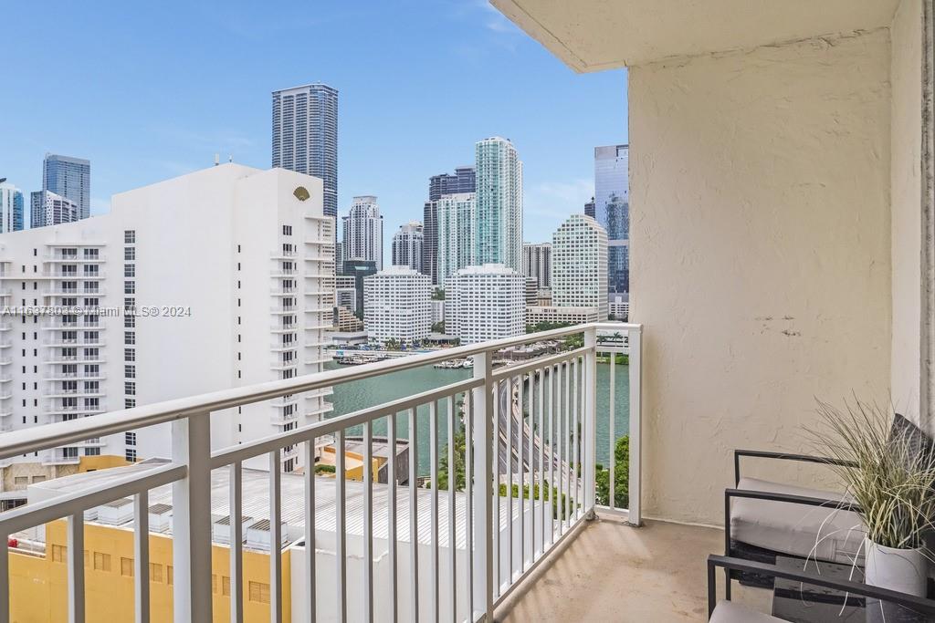 770 Claughton Island Dr # 2006