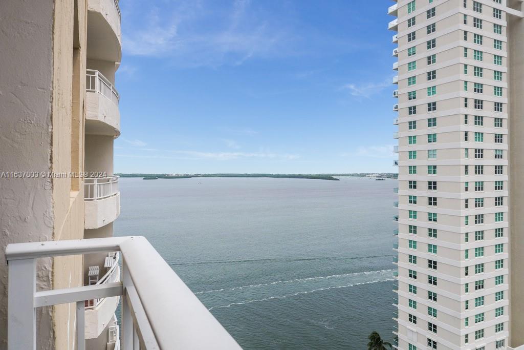 770 Claughton Island Dr # 2006