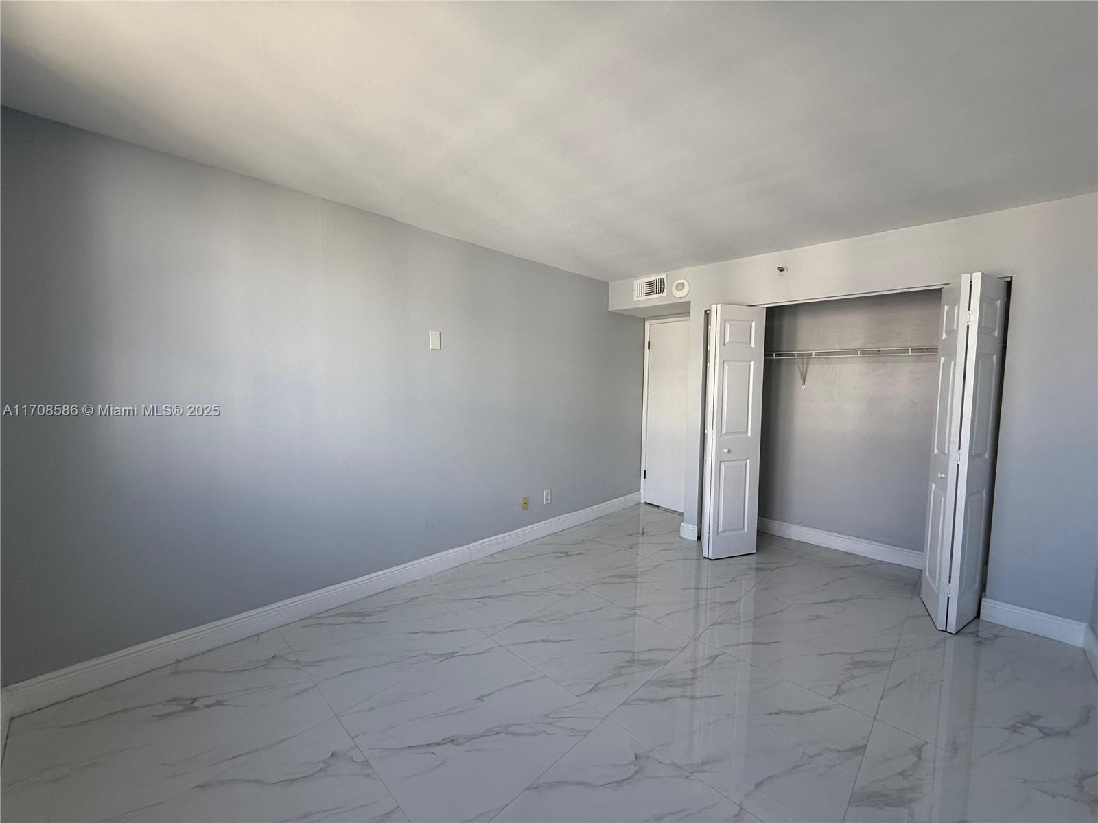 770 Claughton Island Dr # 1903