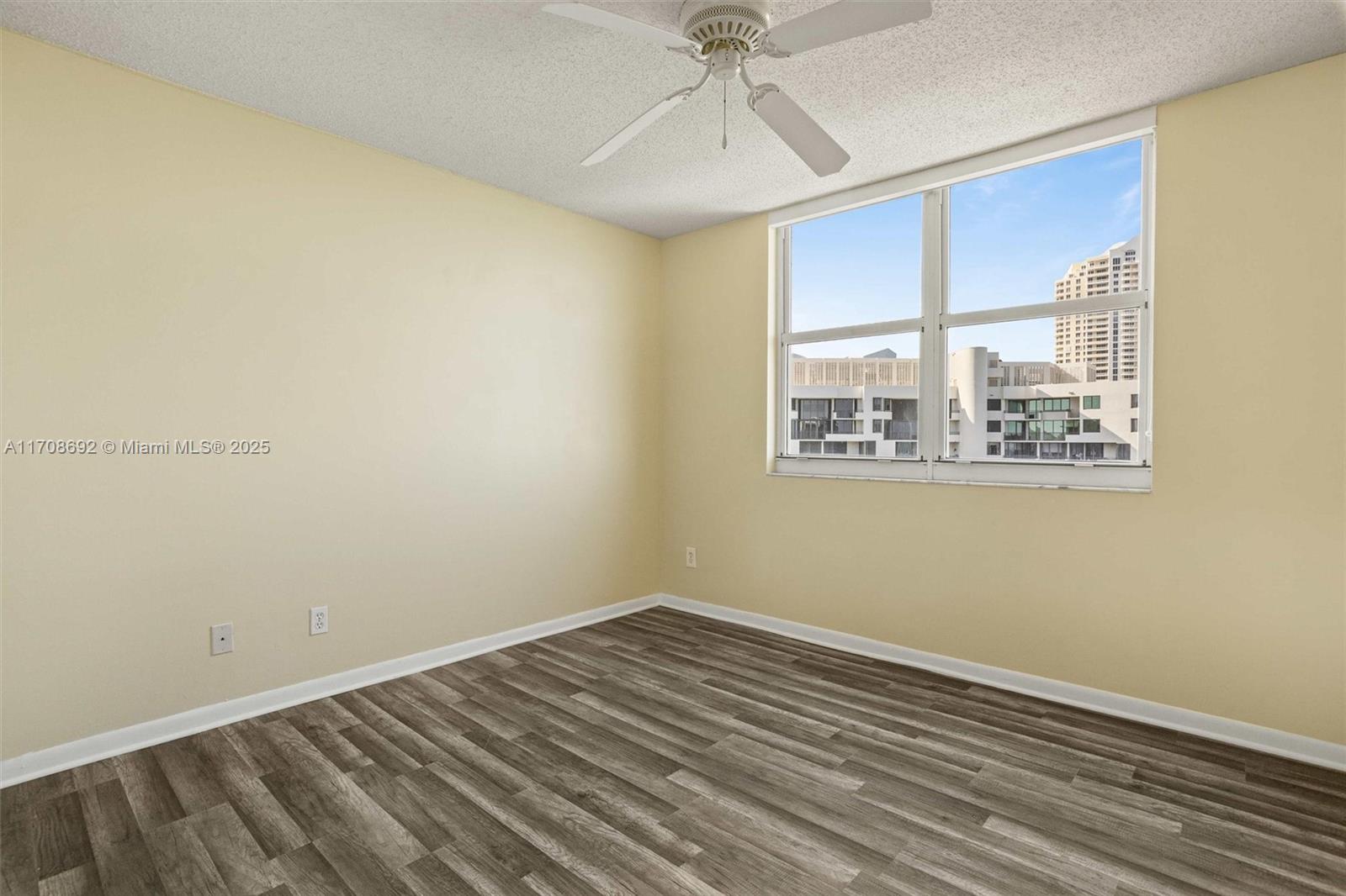 770 Claughton Island Dr # 7 Unit: PH-7