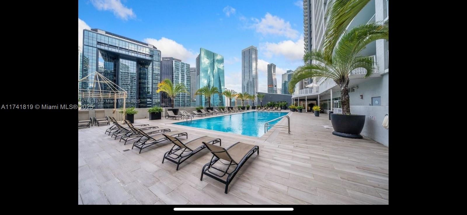 1250 S Miami Ave Unit: 2106