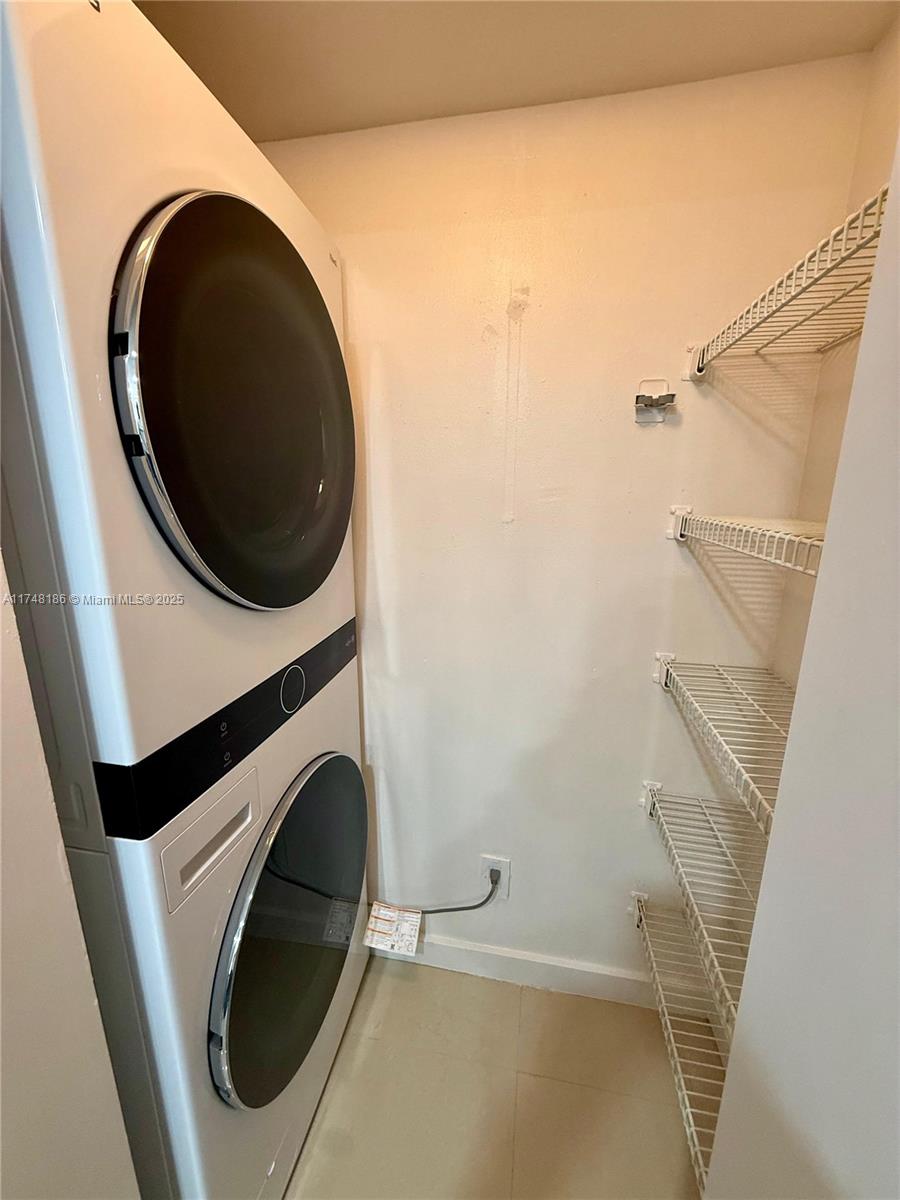 770 Claughton Island Dr # 903