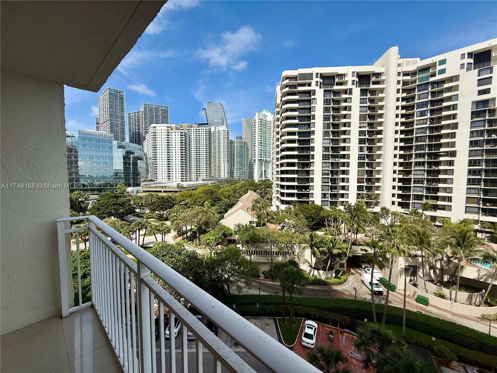 770 Claughton Island Dr # 903